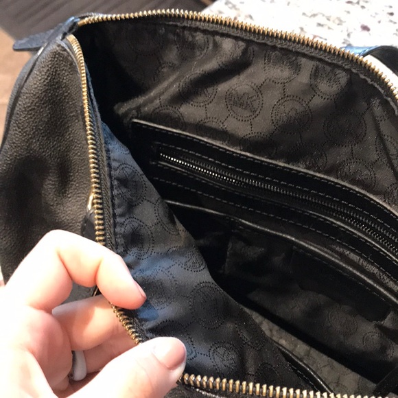 MICHAEL KORS BAG - Picture 2 of 3